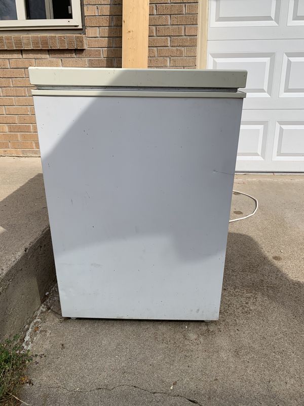 Magic chef deep freezer for Sale in Boulder, CO OfferUp
