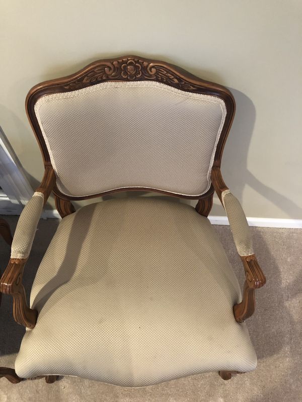 2 beautiful, comfortable accent chairs for Sale in Lake Forest, IL
