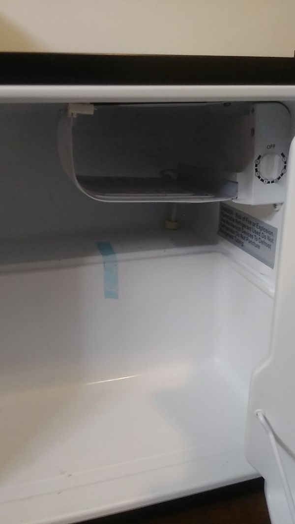 Arctic king mini fridge.. for Sale in Portland, OR OfferUp