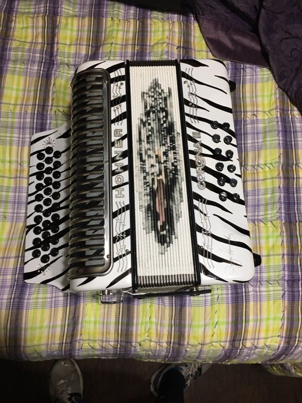 Hohner corona II Tigres del Norte edition accordion/acordeon for Sale