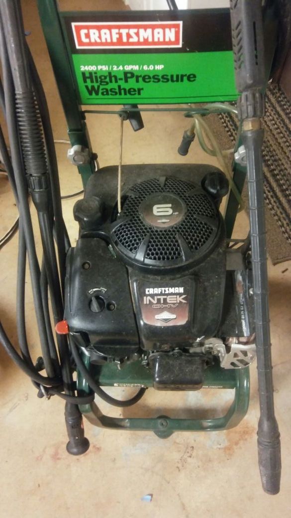 Craftsman 2400 PSI 6 HP High Pressure Washer with 2 wands and hoses