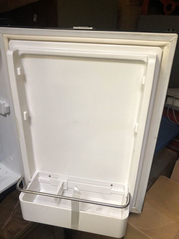 semi truck refrigerator 12 volt
