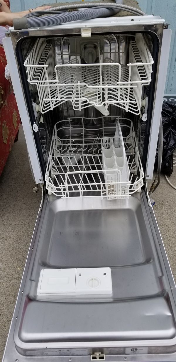 DANBY apartment size dishwasher for Sale in Kent, WA - OfferUp