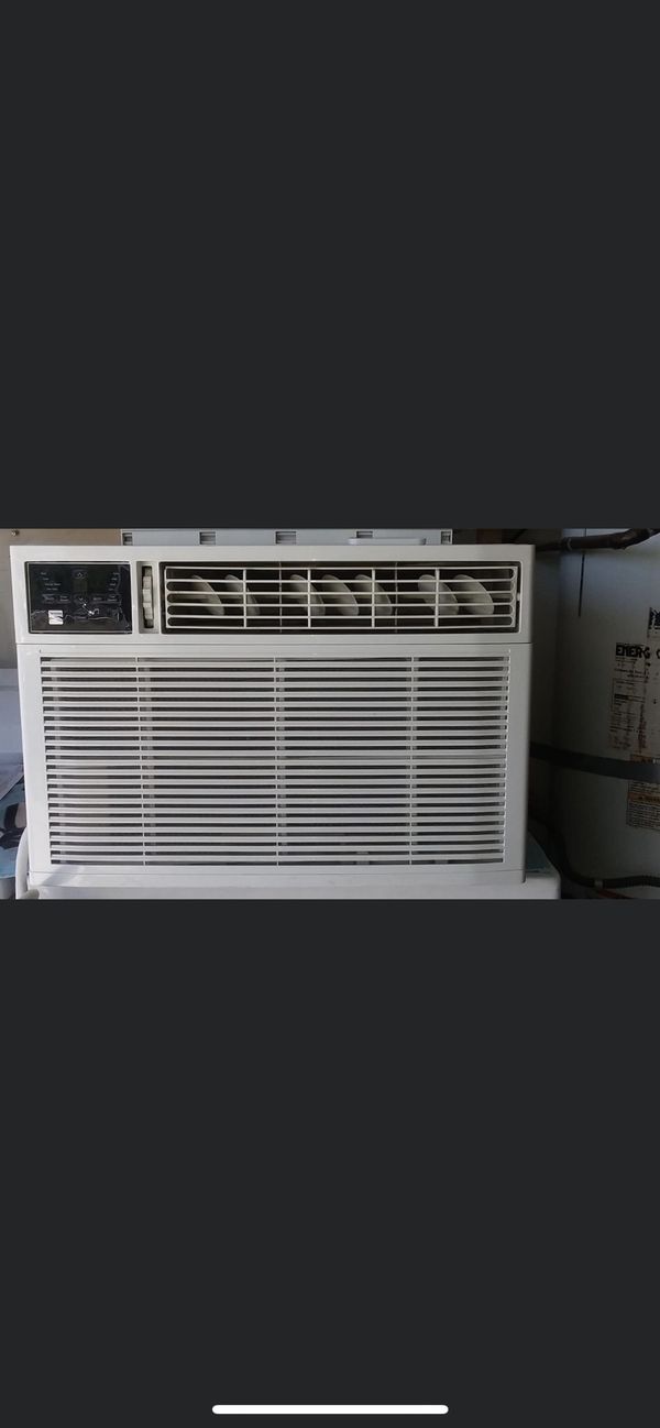 Kenmore 12,000 btu,ac/heat unit, 220volt Window fit model......works