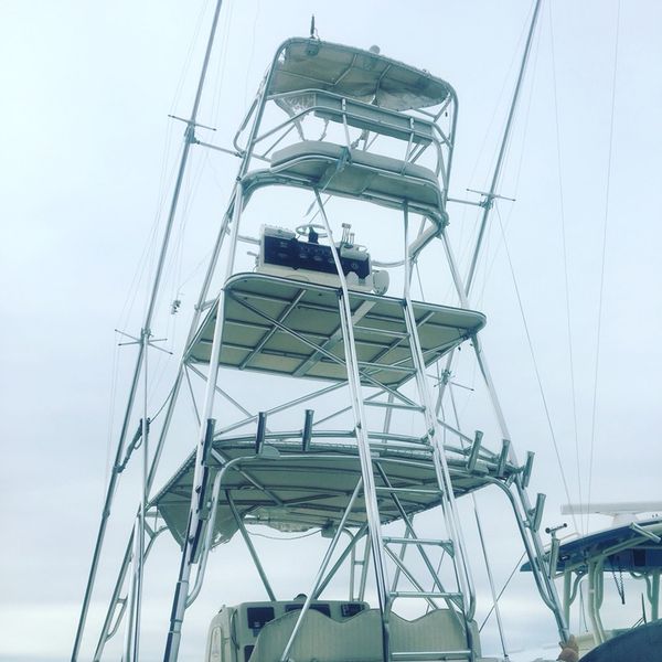 TUNA TOWER FOR SALE W OUTRIGGER! for Sale in Miami, FL OfferUp