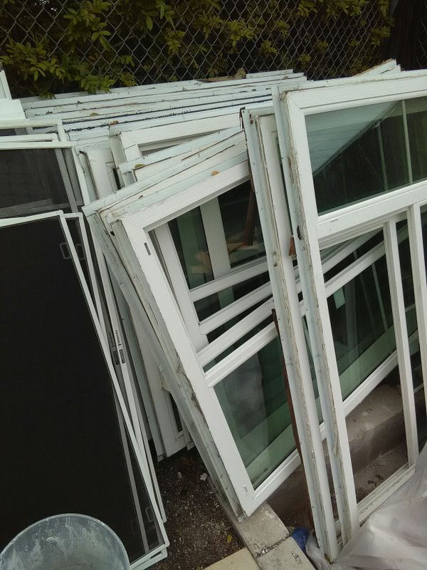 Nice vinyl retrofit windows in aluminum frame very good condition dual