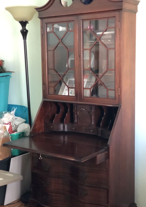 1920’s Maddox Table Company of Jamestown New York Mahogany Secretary