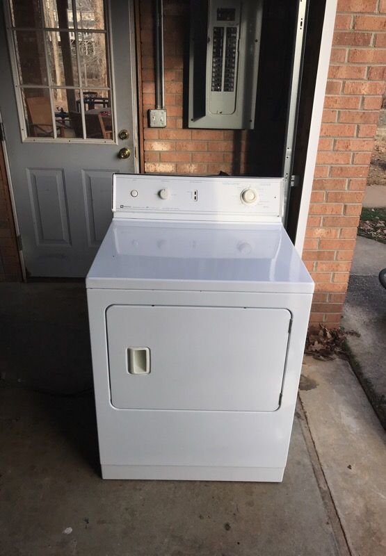 Maytag Dependable care plus heavy duty dryer for Sale in Clemmons, NC