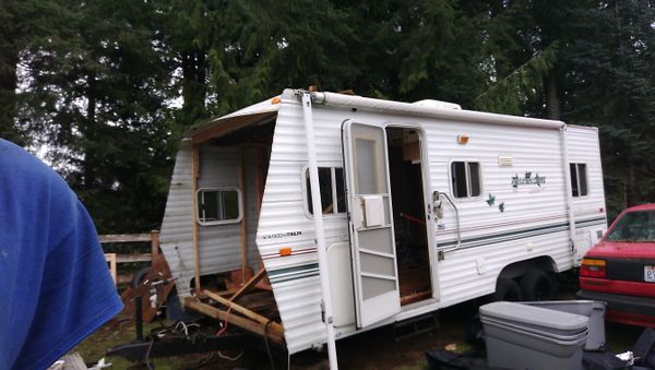 Gratis Trailer Gratis Trailer