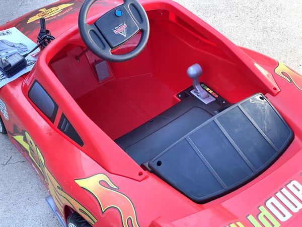 lightning mcqueen ride on car power wheels