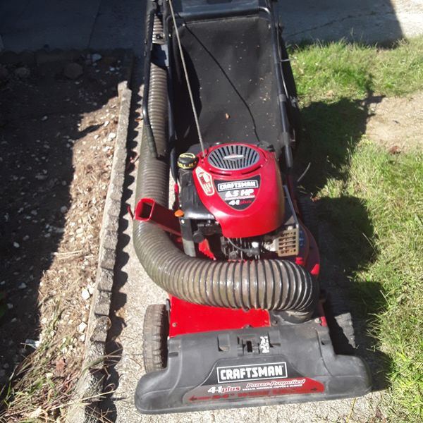 Craftsman self propelled chipper/vac, 3 forward gears . Never used, I