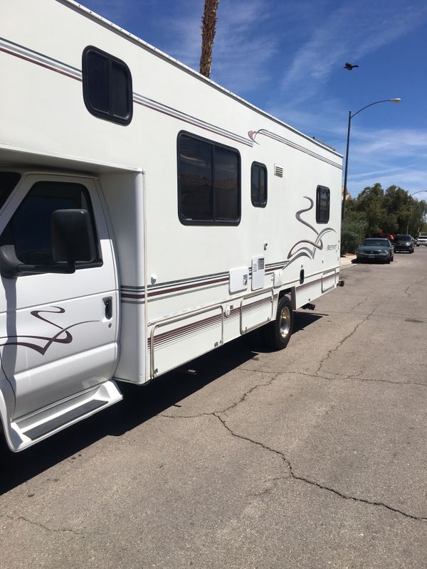 1999 Shasta Freeport Ford e350 motor home for Sale in Las Vegas, NV