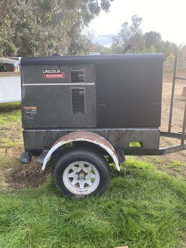 Lincoln Commander 500 Diesel Welder 575 amps just serviced only 2400