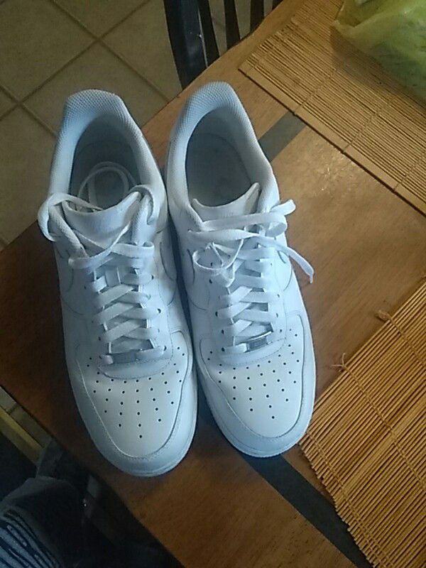 Nike air force 1 size 11 1/2 for Sale in Clinton, NC - OfferUp