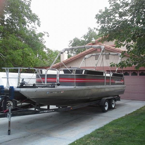 1990 spectrum pontoon boat with 115 Honda four stroke for Sale in Las Vegas, NV OfferUp