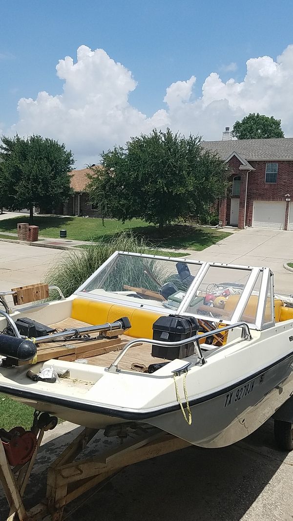 Larson 16 foot tri-hull boat for Sale in Little Elm, TX - OfferUp