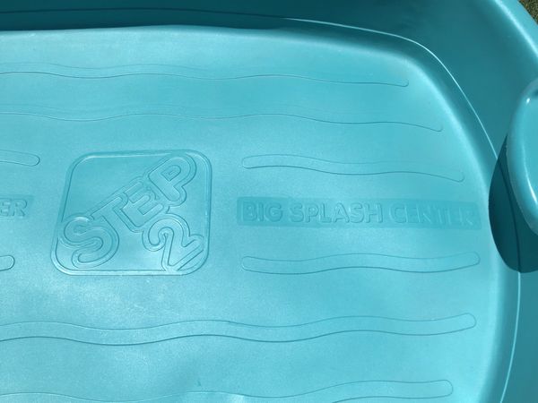 step2 big splash center pool