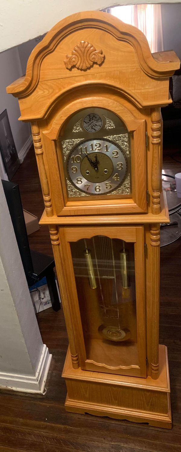 Tempus fugit Grandpa grandfather clock for Sale in St. Louis, MO - OfferUp