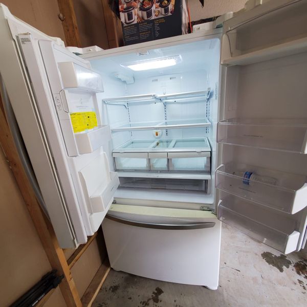 LG REFRIGERATOR DELIVERY FREE GOOD CONDITION entrega gratis for Sale in