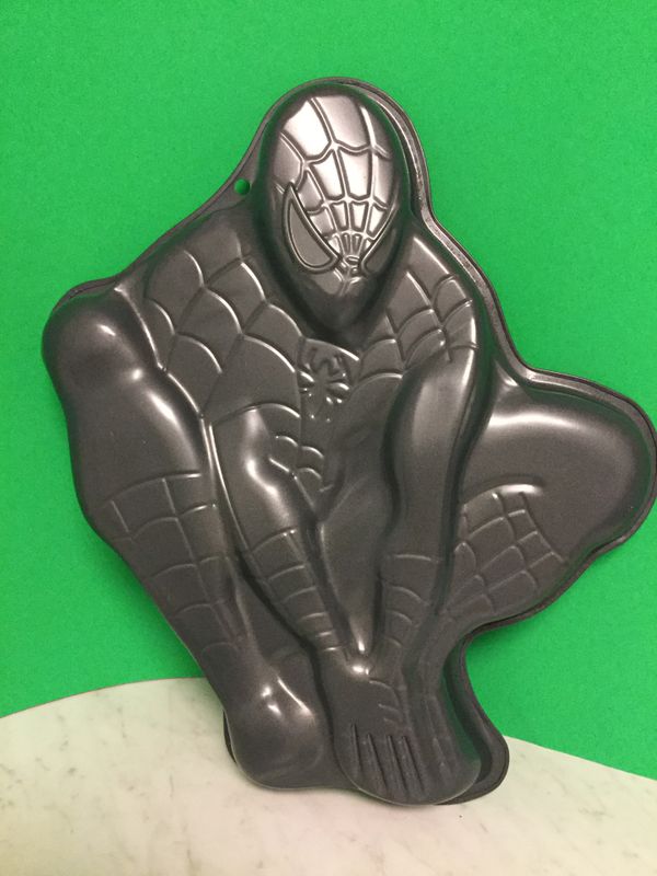 Spider-Man Cake Pan for Sale in Tacoma, WA - OfferUp