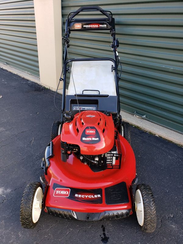 MINT Toro RWD self propelled Personal Pace Briggs lawn mower PRICE IS
