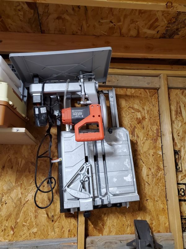 Harbor freight 7 inch wet Tile saw. for Sale in Phoenix, AZ OfferUp
