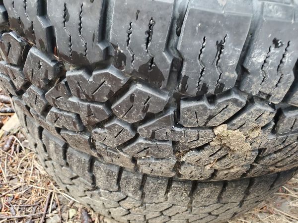 265/70/r17 Falken Wildpeak AT tires for Sale in Sultan, WA - OfferUp