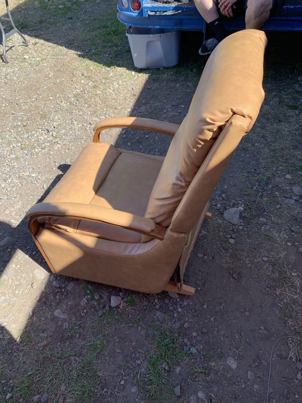 Vintage lazy boy recliner for Sale in Spanaway, WA OfferUp