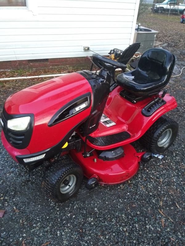 2013 Craftsman YTS3000 riding mower runs an cuts good 21.0hp 46"deck
