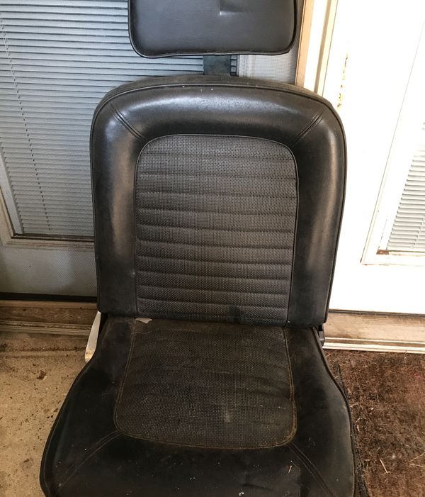 69 Mustangs Bucket Seats (2) for Sale in Gretna, LA - OfferUp