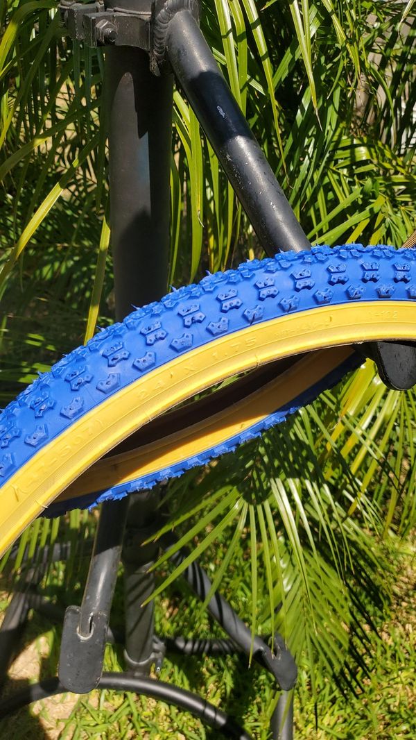 gum wall mountain bike tires