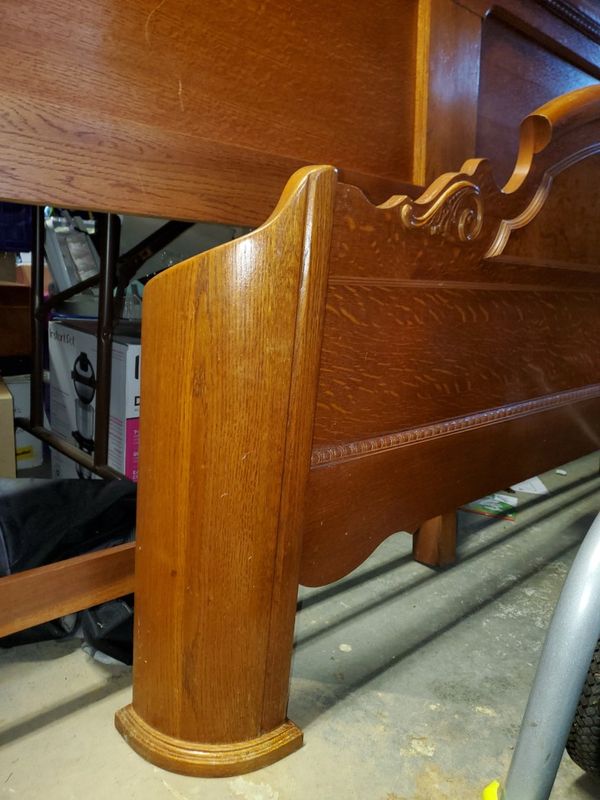 Lexington Victorian Sampler King Mansion Bed for Sale in Edmonds, WA