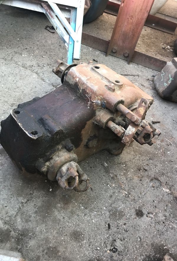 Divorce Transfer case Np200 International scout travelall for Sale in