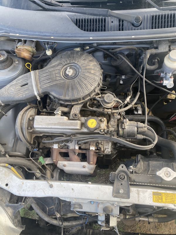 2001 Chevy Geo Metro 3 cylinder 42 mpg Delivery King! Cold A/C for Sale