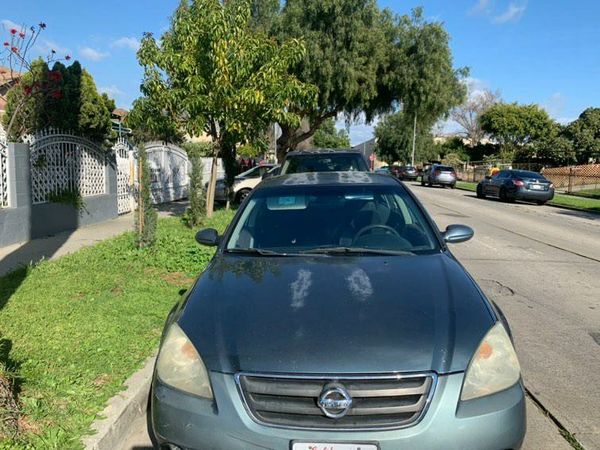 $1,000 NISSAN ALTIMA 02!!!CAR FOR SALE for Sale in Los Angeles, CA