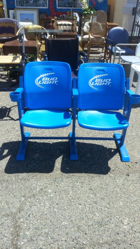 Bud light stadium seats with cup holders great 4 man cave ,garage or game room for Sale in