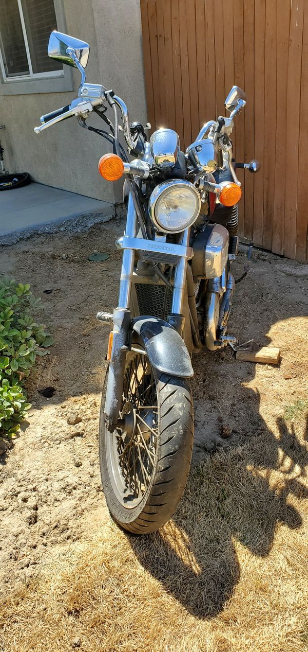 88 Honda Shadow 800 VT for Sale in Victorville, CA - OfferUp