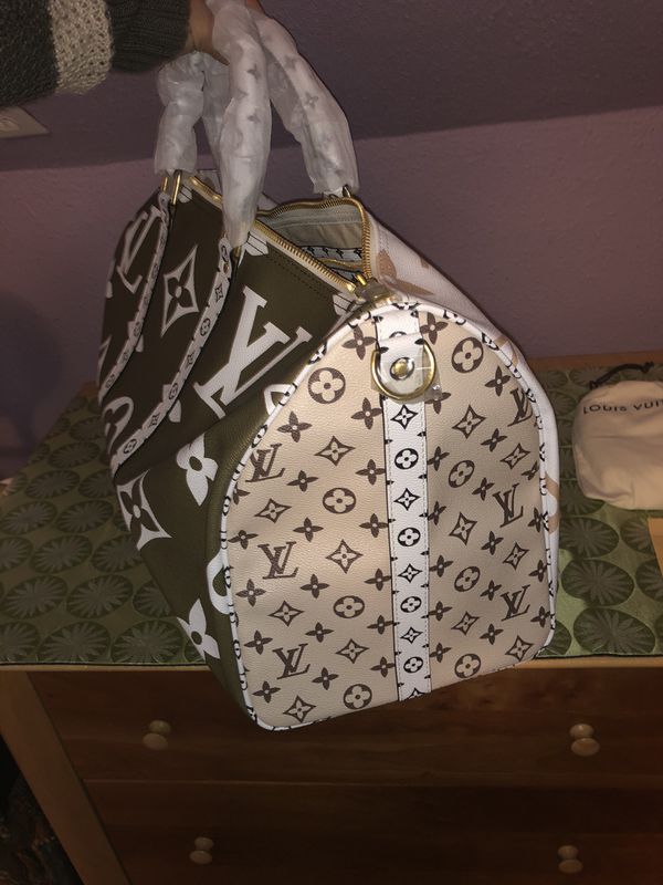 Louis Vuitton Luggage for Sale in Ruston, WA - OfferUp