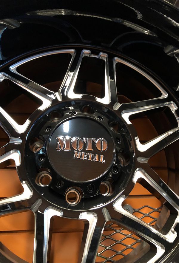 Moto Metal 992 Folsom 20x12 8x165.10 8x6.5 Rims RAM 2500