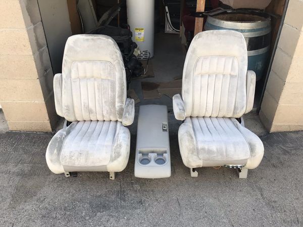 88-98 Chevy obs bucket seats for Sale in Los Angeles, CA - OfferUp