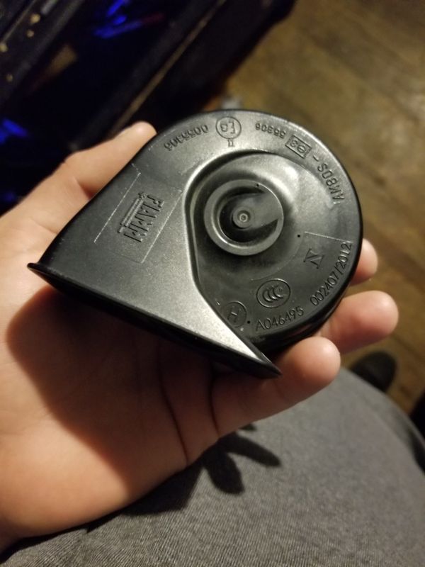 Oem chevy sonic car horn for Sale in Montclair, CA - OfferUp