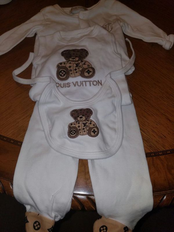 Gaya Terbaru 20+ Louis Vuitton Baby Clothes