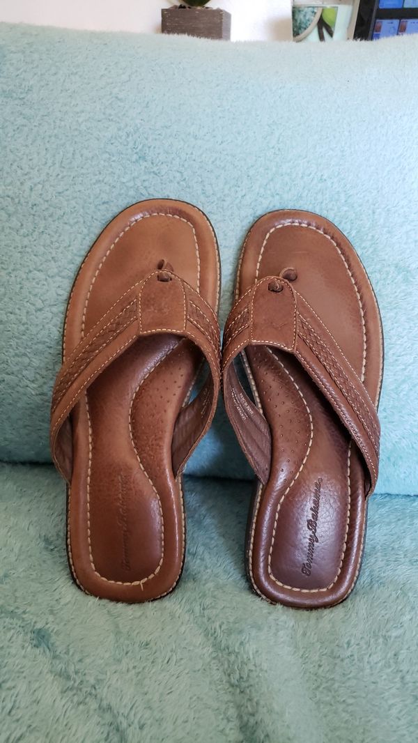 tommy bahama pineapple flip flops