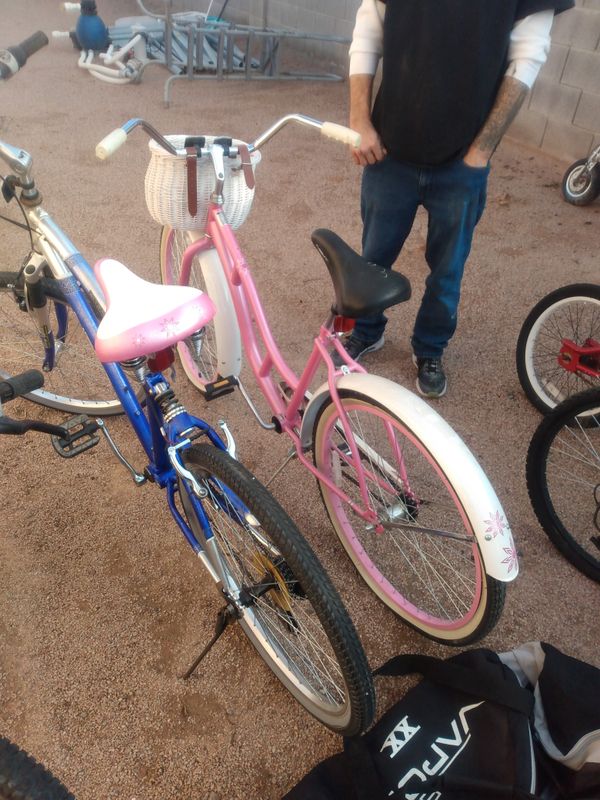 schwinn pink beach cruiser