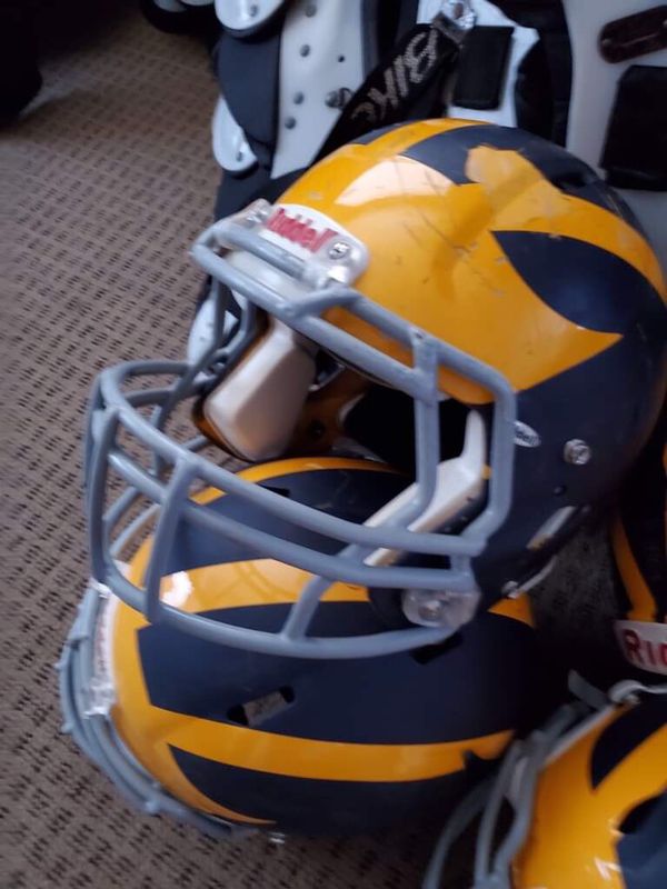 (Serious buyers only )Football Helmets New/Used for Sale in Corona, CA - OfferUp