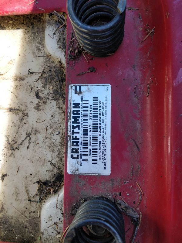 DLT 3000 Craftsman Lawn Tractor / Riding Lawnmower. for Sale in Auburn