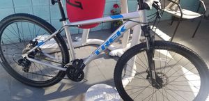 Mountain bike trek marlin 4, year 2019 like new for $520 for Sale in Anaheim, CA