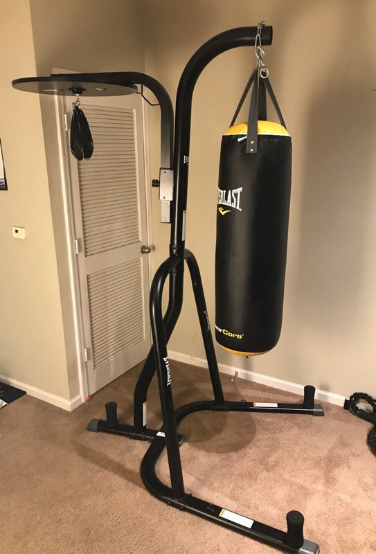 Everlast dual station punching bag stand w/ 100 lb powercore heavy bag for Sale in Mobile, AL ...