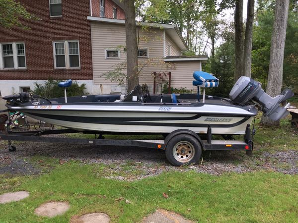 1987 Stratos bass boat for Sale in Orwigsburg, PA - OfferUp