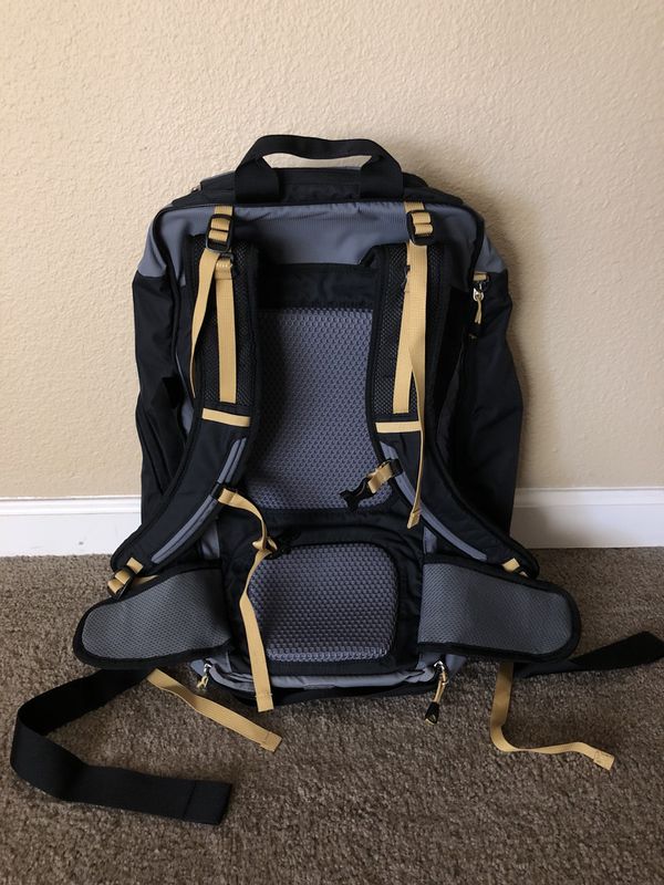 Backpack Travel REI Vagabond 40 Pack for Sale in Chula Vista, CA - OfferUp